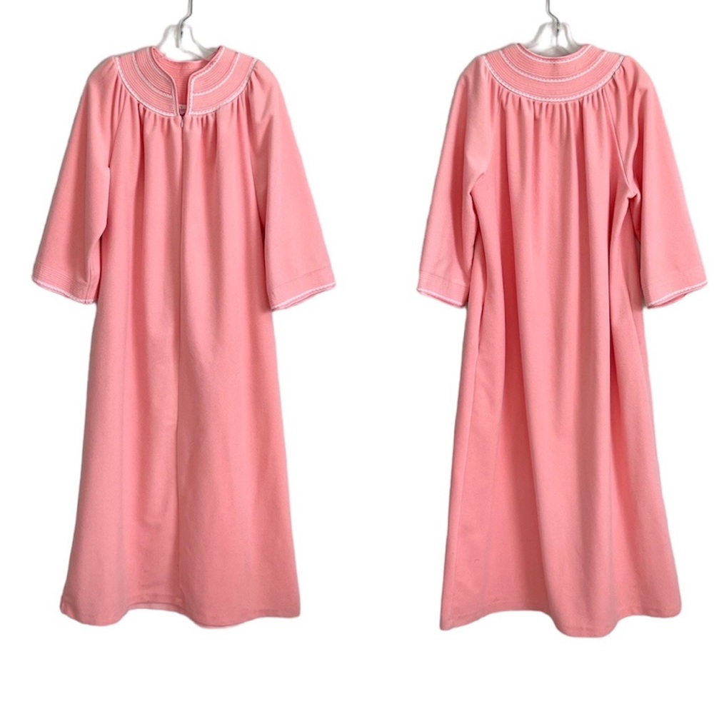 Evelyn Pearson Vintage 70s Velour Zip Front Robe Housecoat Nightgown Large XL